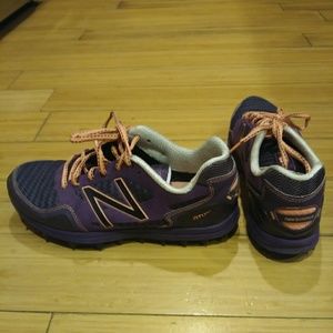 New Balance running/walking shoes